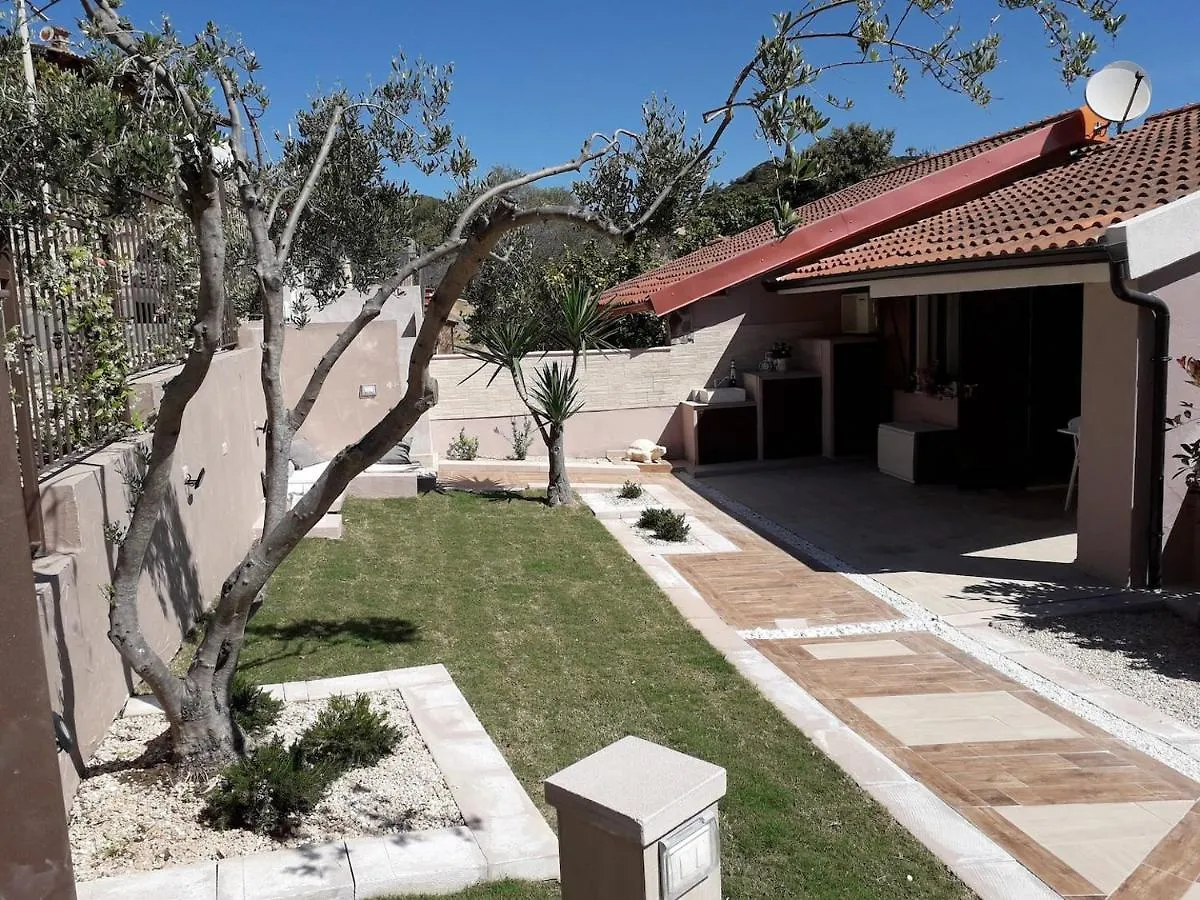 Casa vacanze Rebecca Chia Italia
